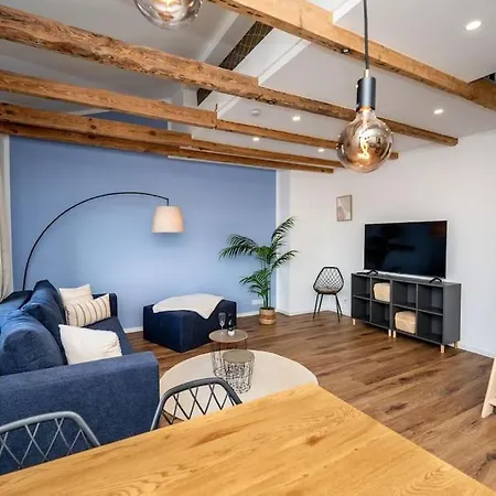 Moderne Maisonette Im Fluesseviertel